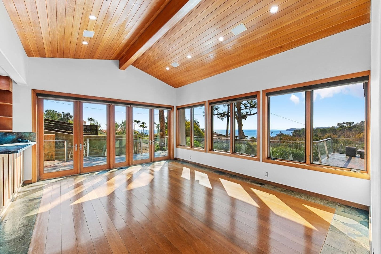 Malibu House: 27091 Sea Vista Dr