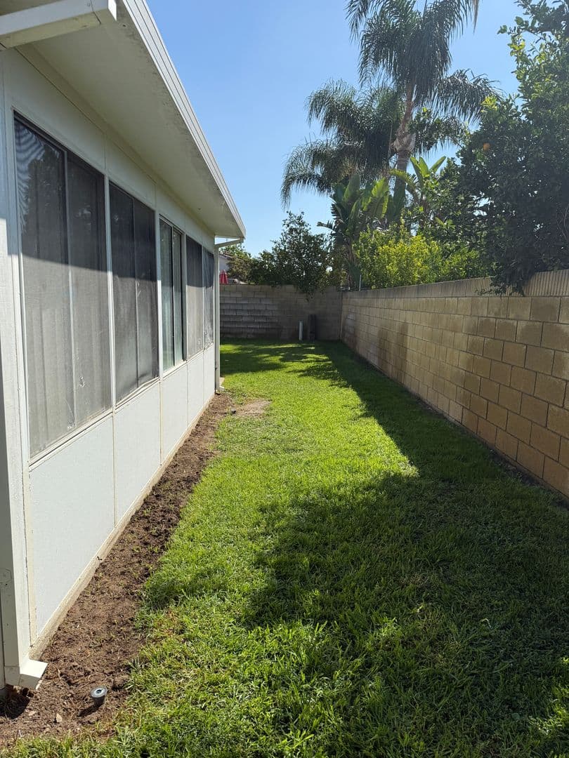 Simi Valley House: 2264 Cochran St