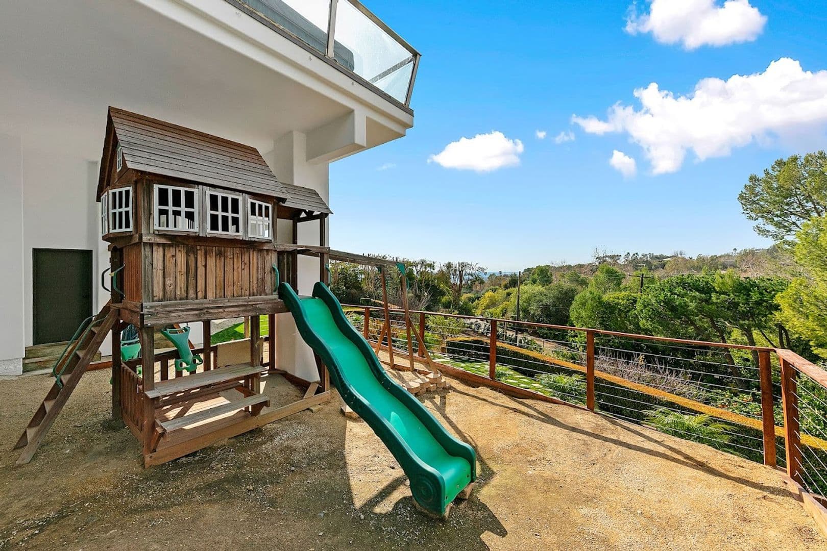 Malibu House: 27091 Sea Vista Dr