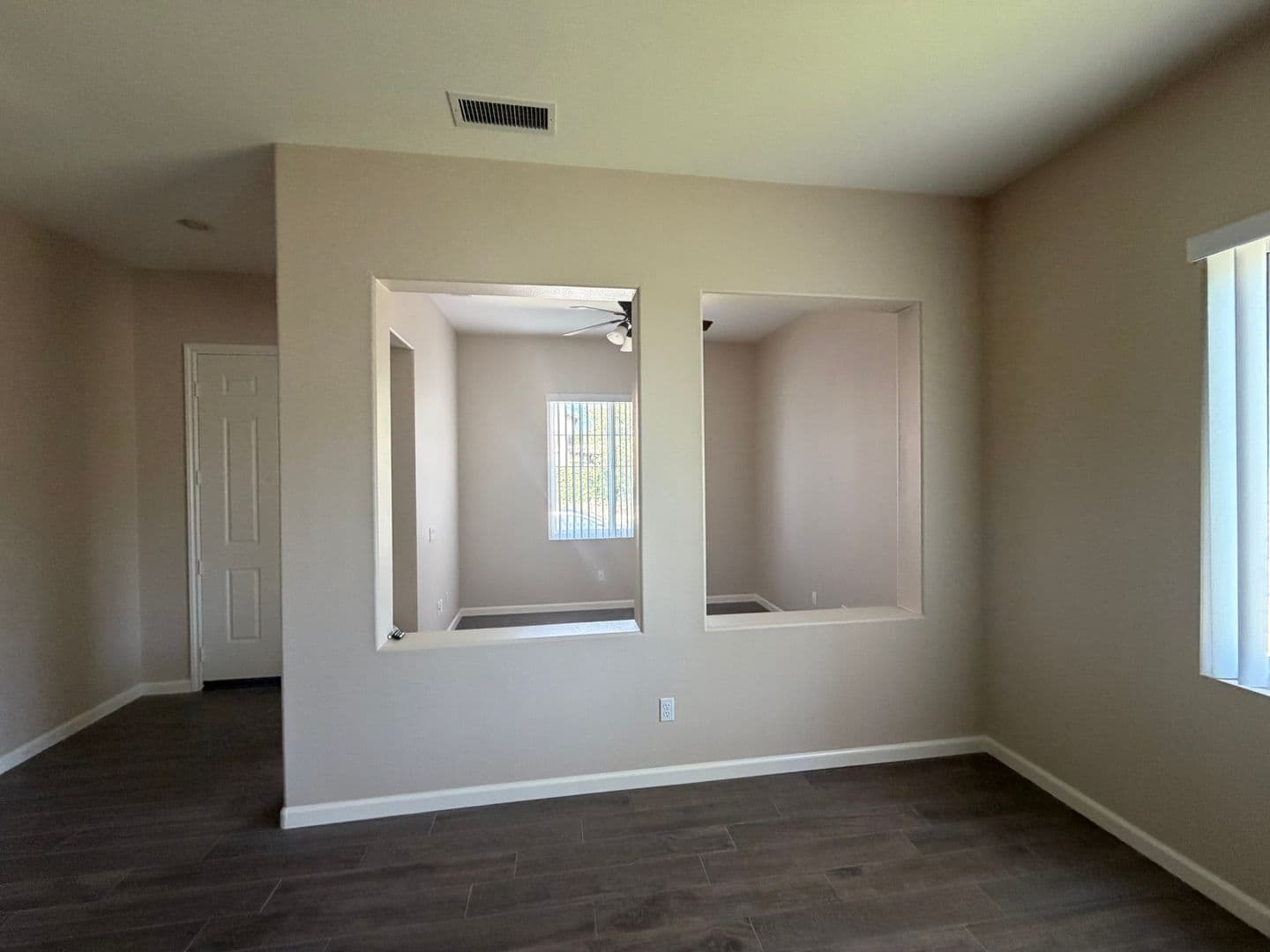 Simi Valley House: 4944 Monument St