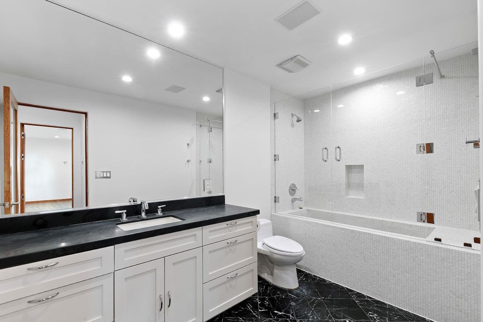 Malibu House: 27091 Sea Vista Dr