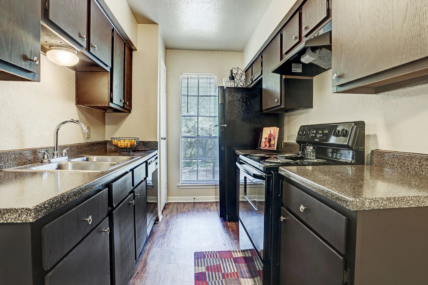 Pasadena Apartment: 1516 E Sam Houston Pkwy S