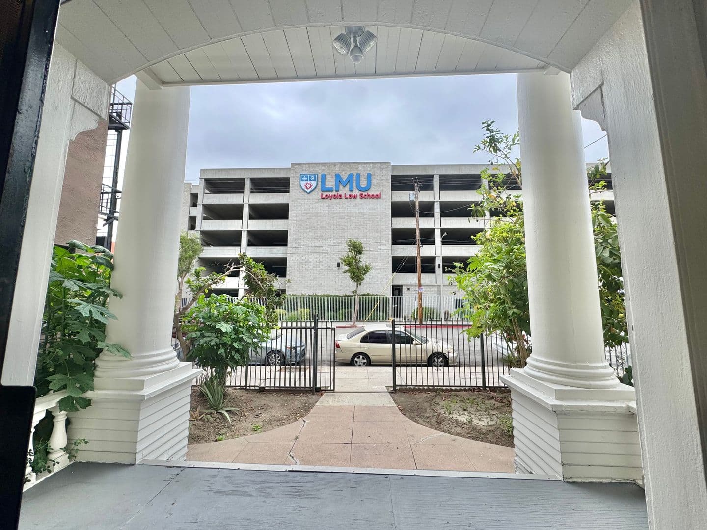 Los Angeles Apartment: 930 Albany St.