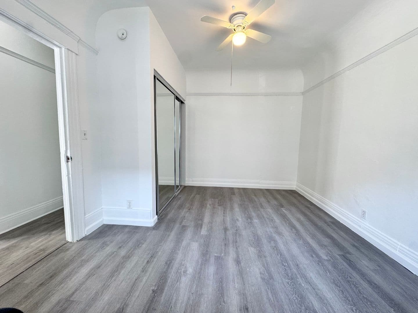 Los Angeles Apartment: 930 Albany St.