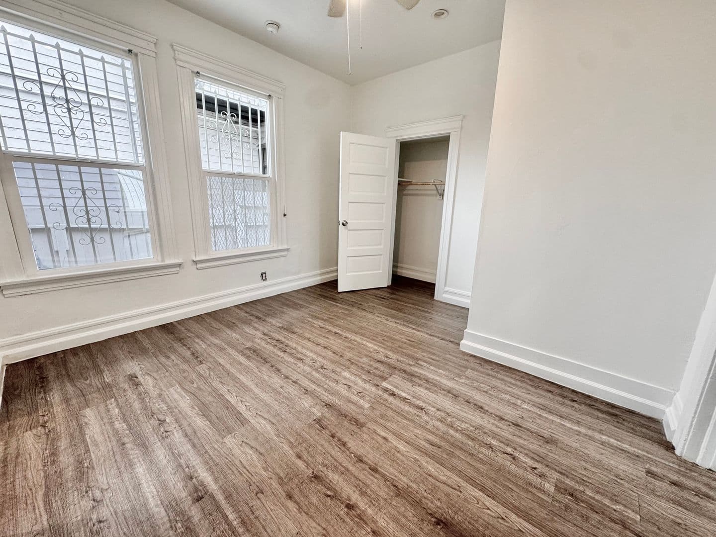 Los Angeles Apartment: 930 Albany St.