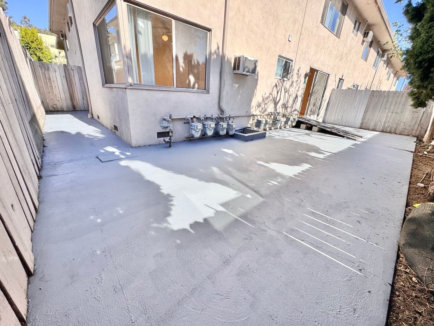 Los Angeles Apartment: 11720 Bellagio Rd.