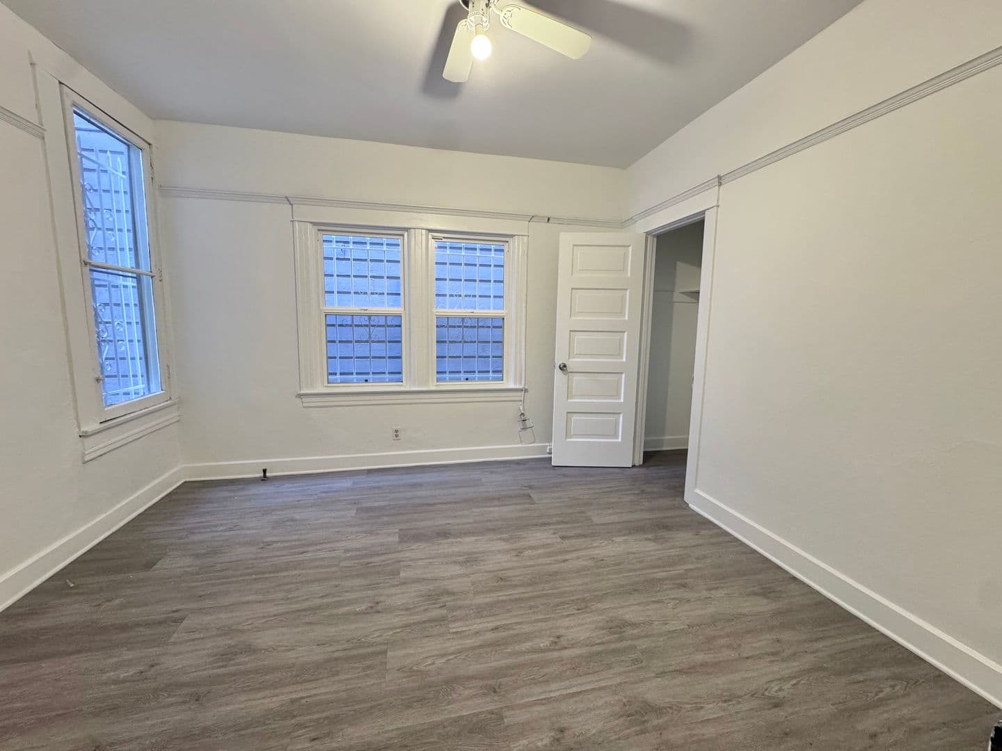 Los Angeles Apartment: 930 Albany St.