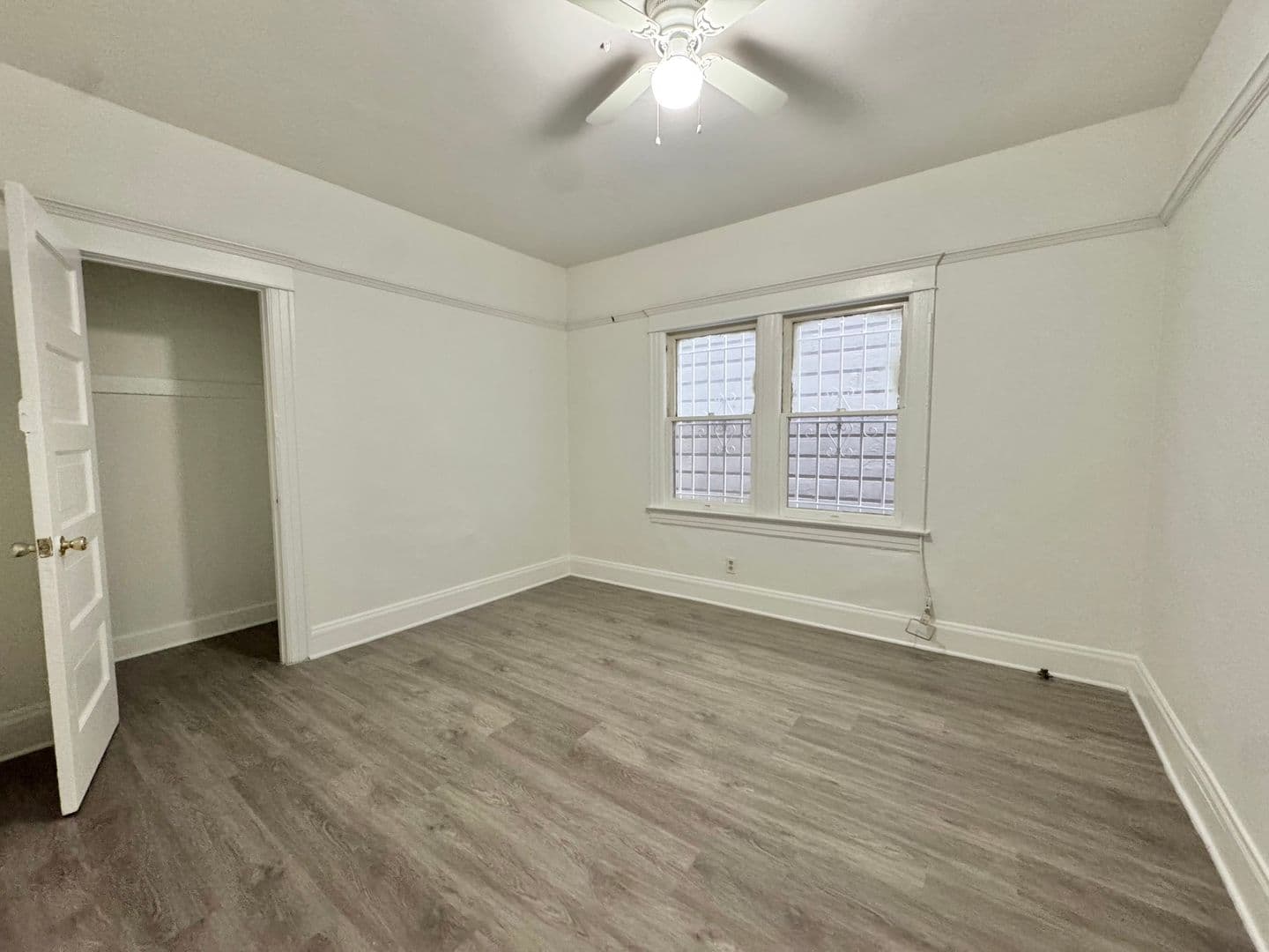 Los Angeles Apartment: 930 Albany St.