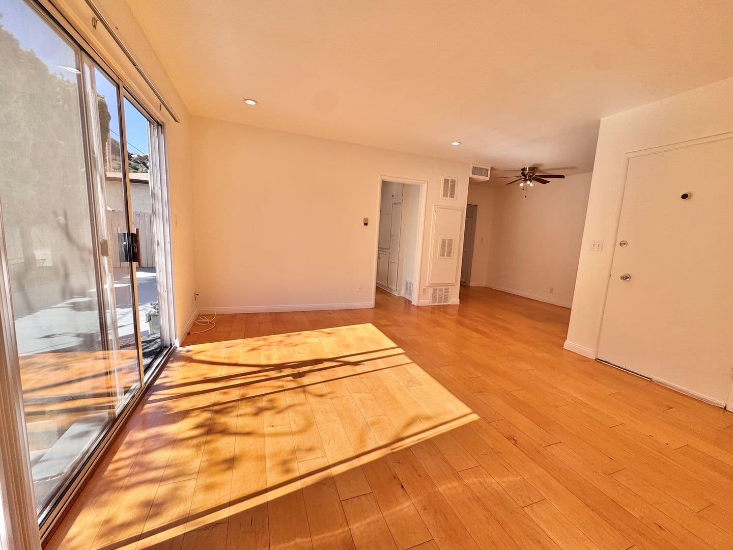 Los Angeles Apartment: 11720 Bellagio Rd.