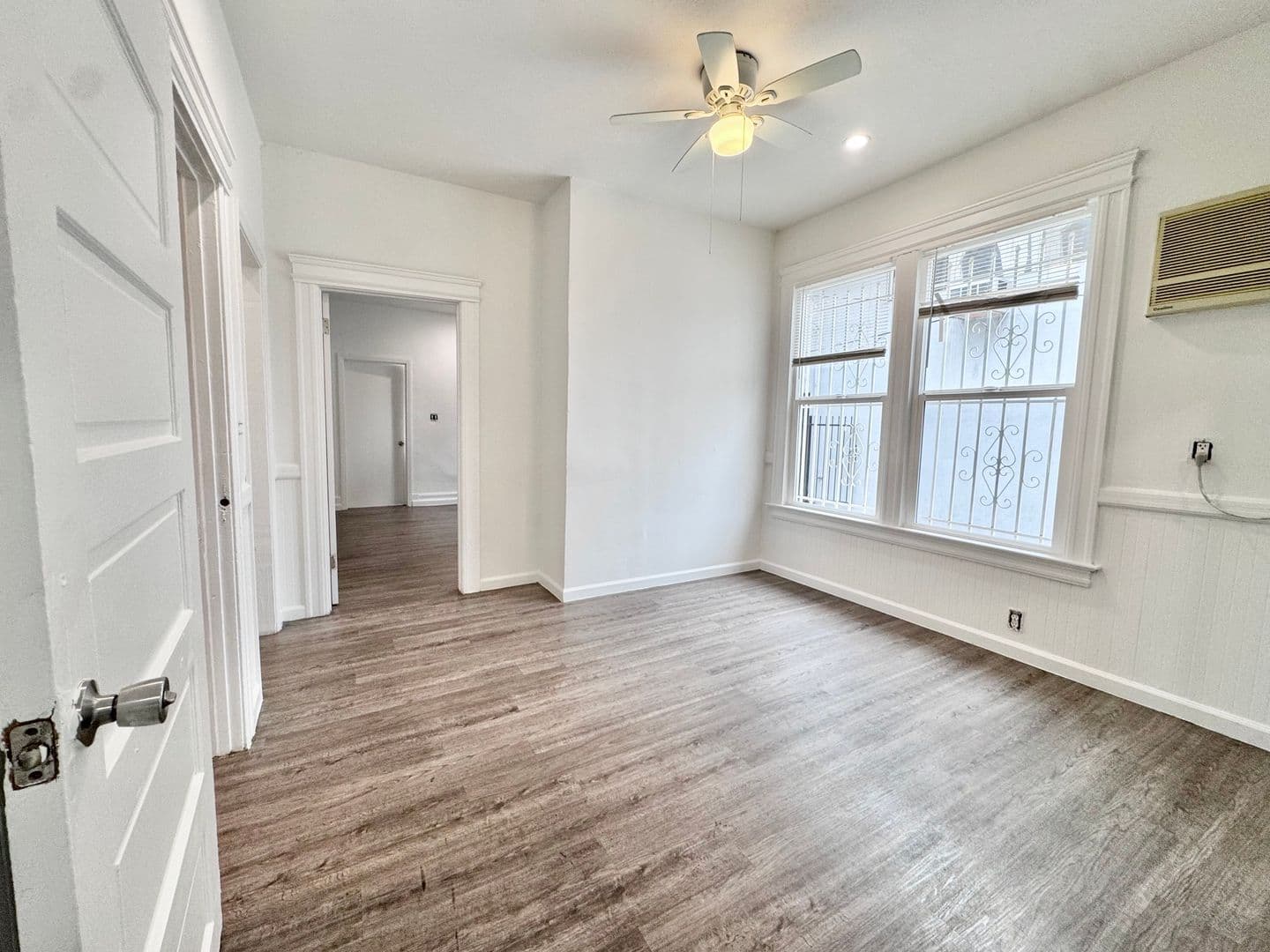 Los Angeles Apartment: 930 Albany St.
