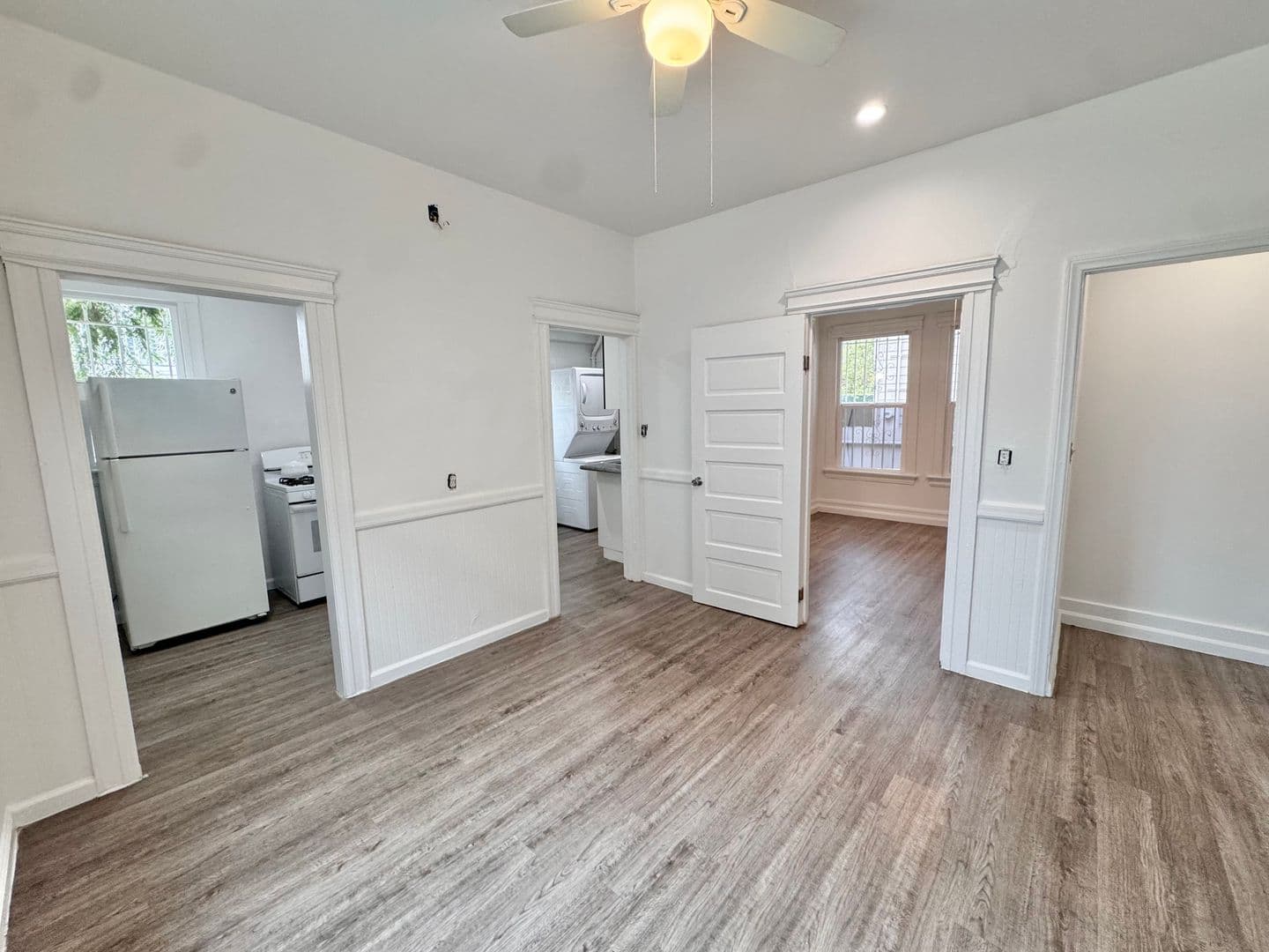 Los Angeles Apartment: 930 Albany St.