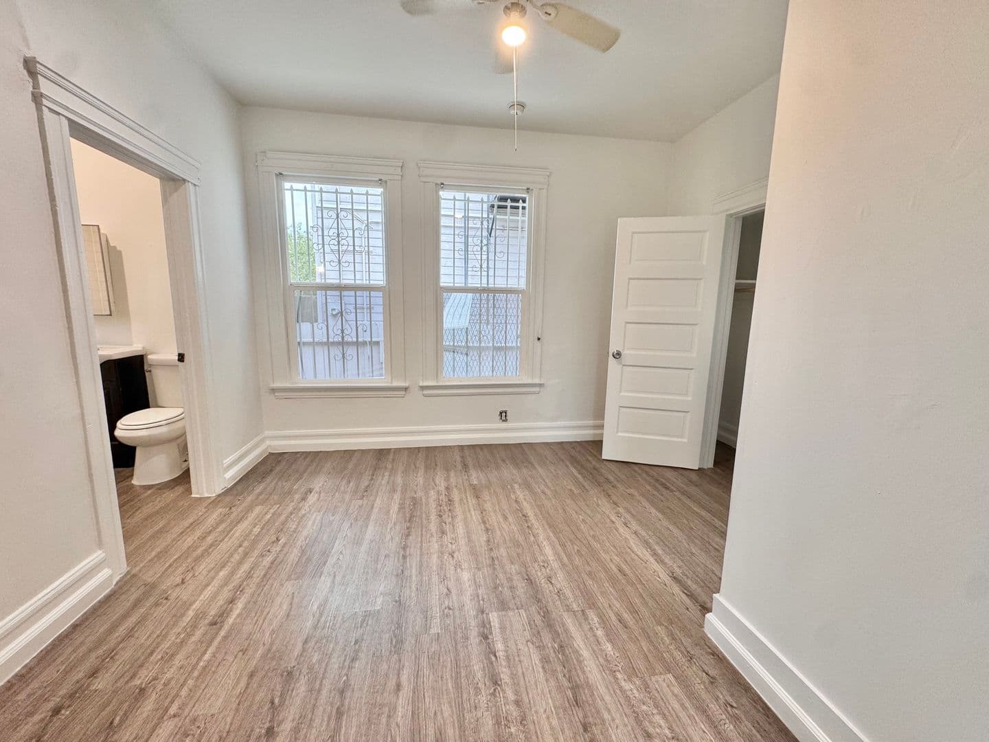 Los Angeles Apartment: 930 Albany St.