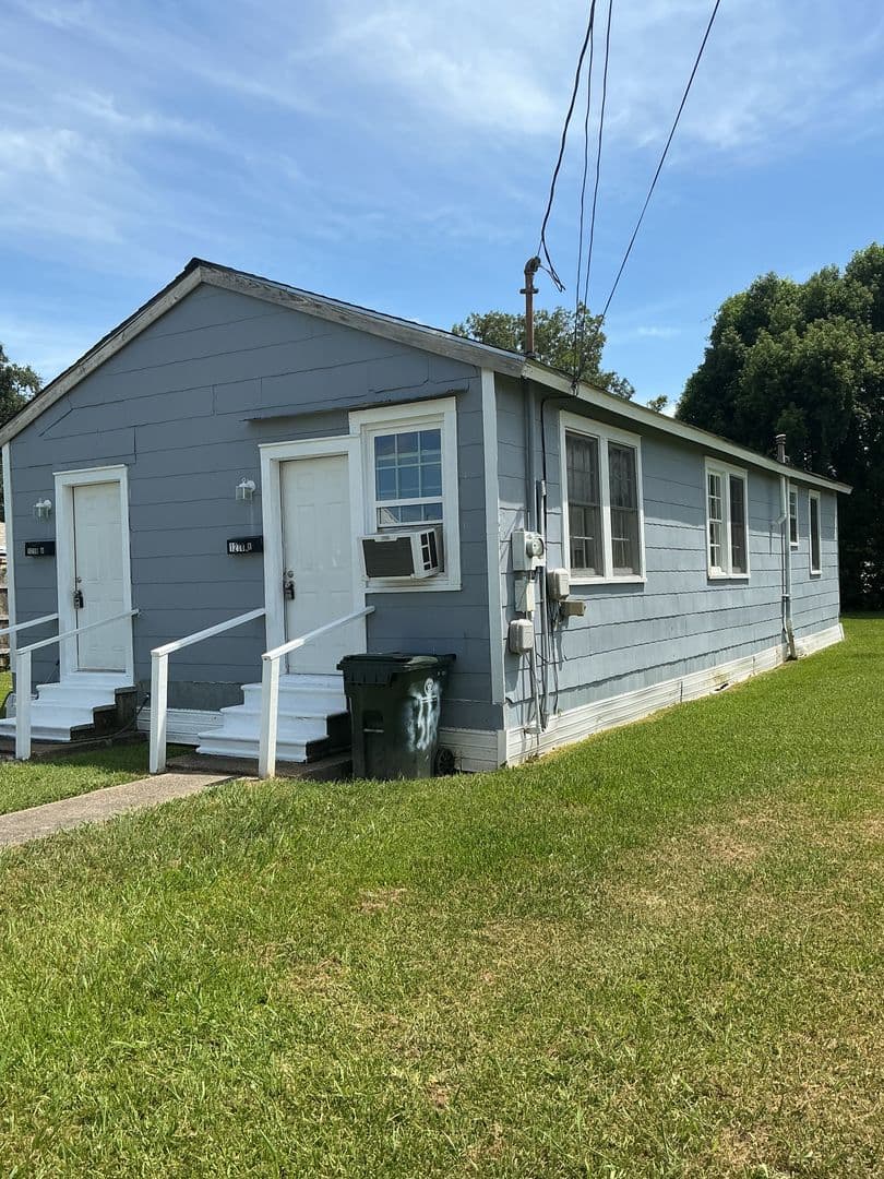 Houma Apartment: 1218 Schley st