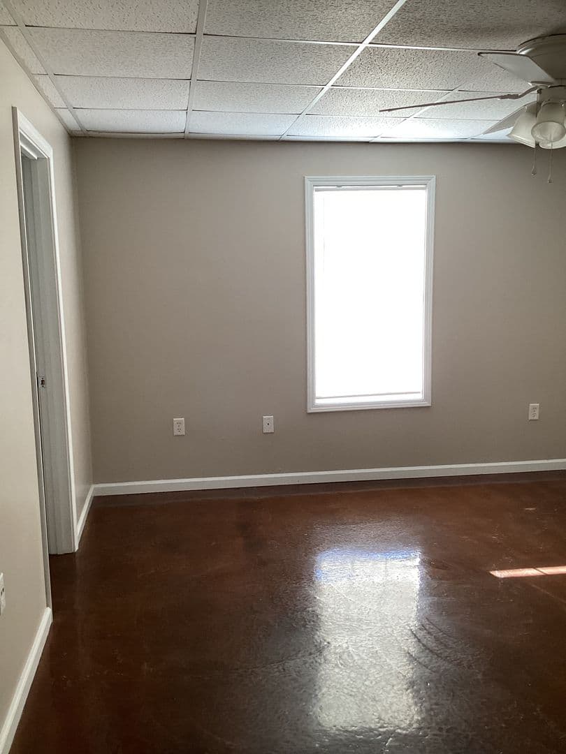 Gray Apartment: 135 Eureka Dr.