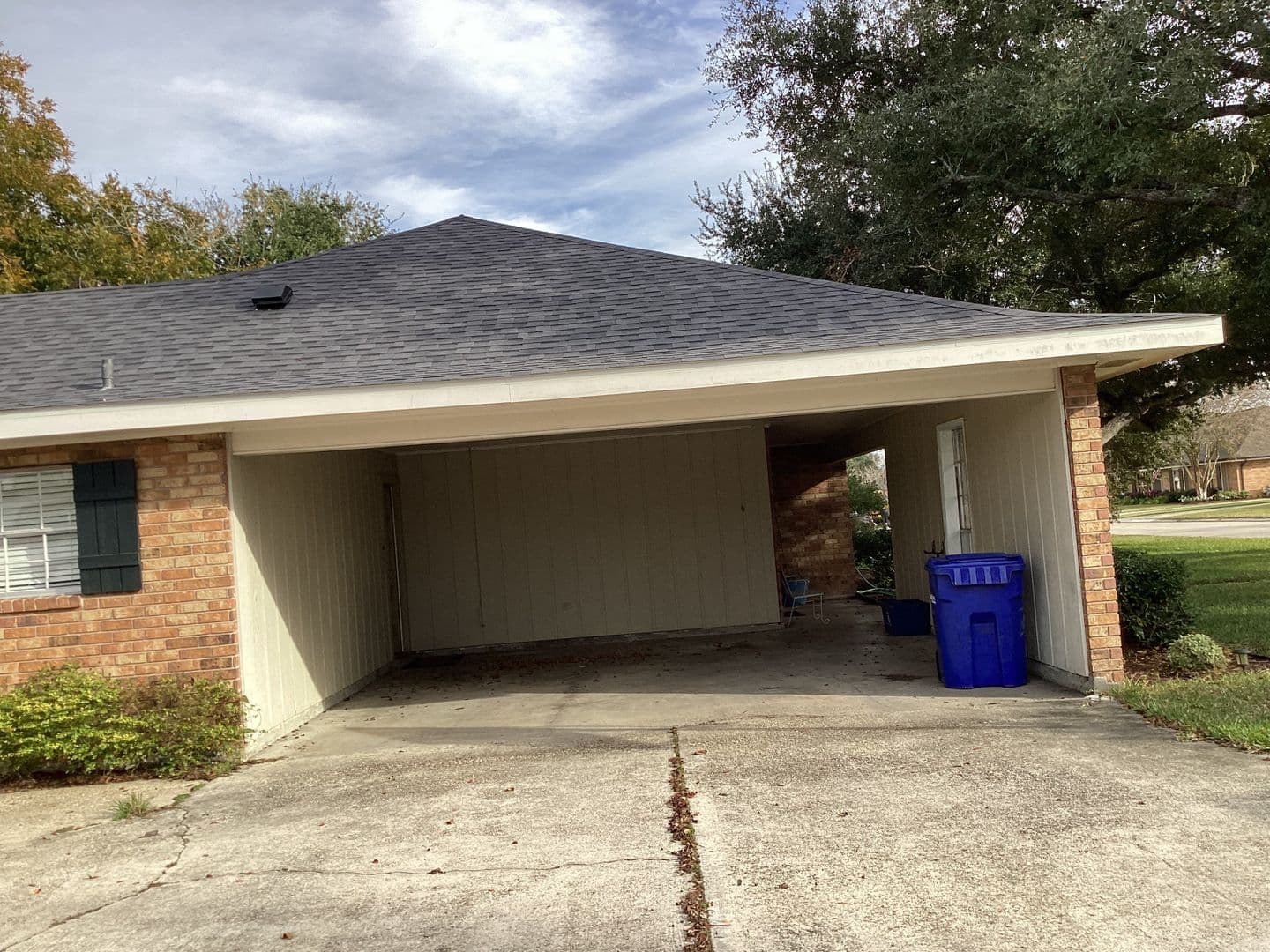 Thibodaux House: 205 Belmont Drive