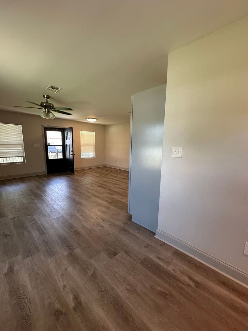 Houma House: 1406 Memory Lane
