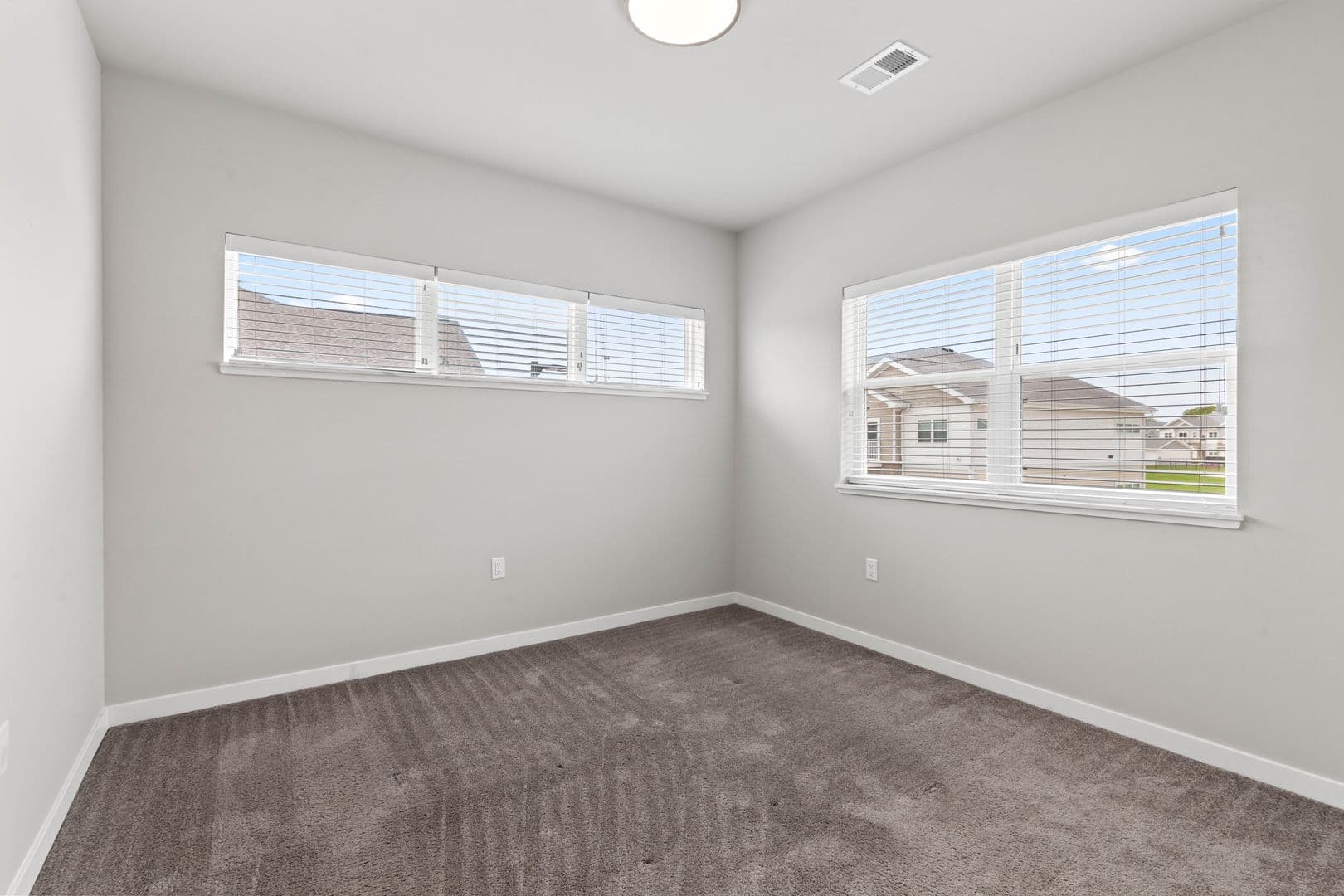 Lannon Apartment: 19400 Rock Pointe Way