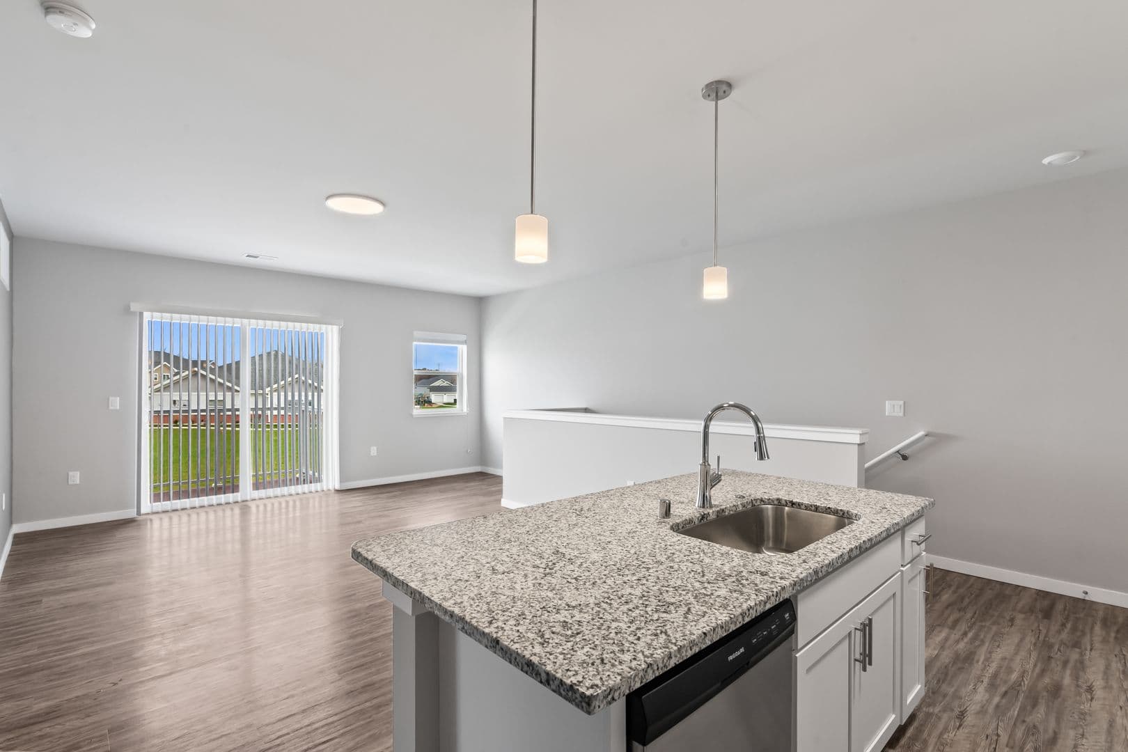 Lannon Apartment: 19400 Rock Pointe Way