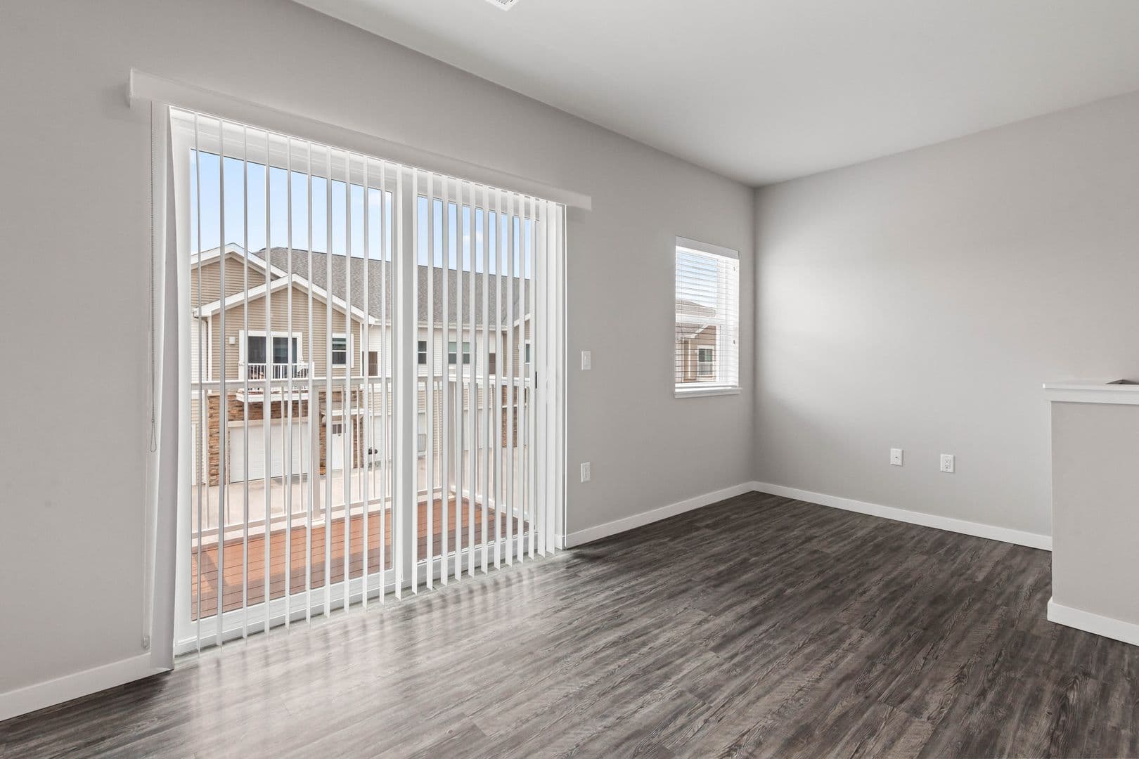 Lannon Apartment: 19400 Rock Pointe Way