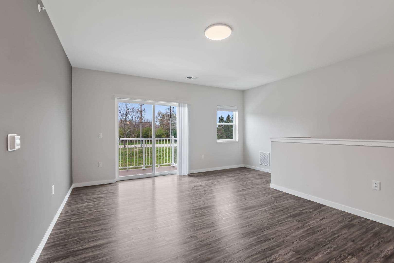 Lannon Apartment: 19400 Rock Pointe Way