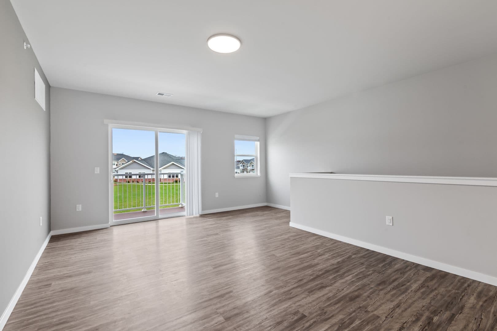 Lannon Apartment: 19400 Rock Pointe Way
