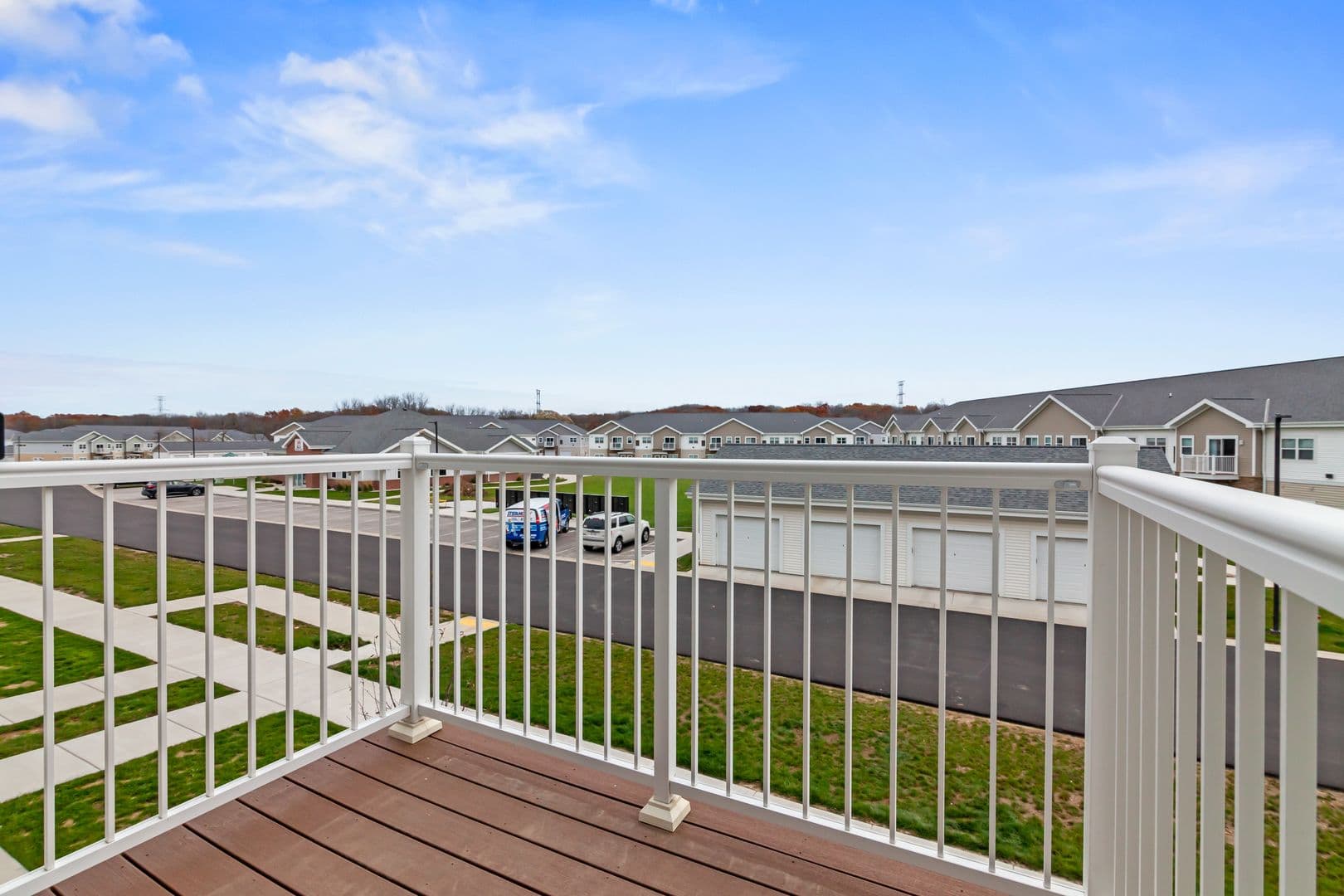 Lannon Apartment: 19400 Rock Pointe Way