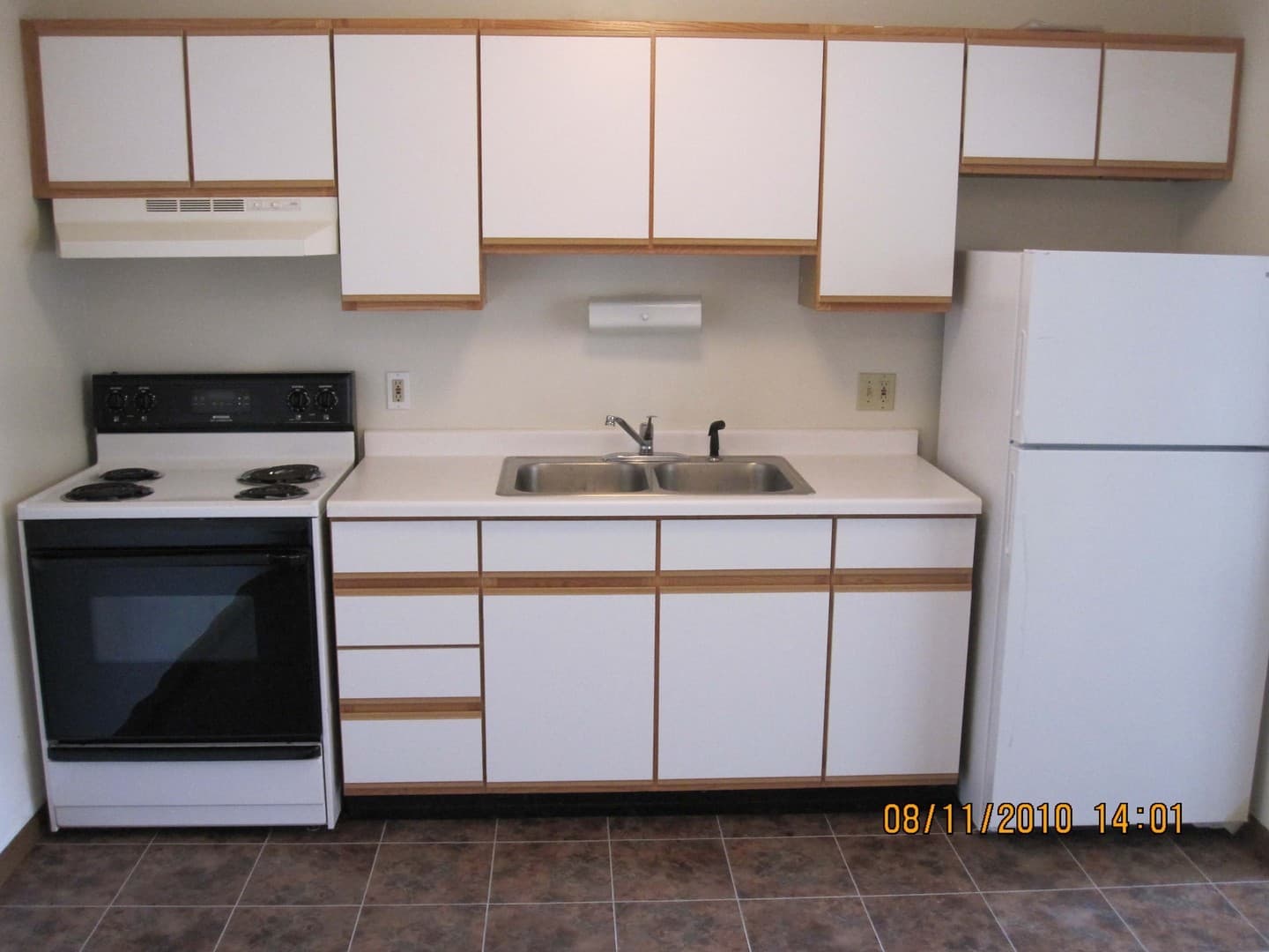Darien Apartment: 328 Sweet Road