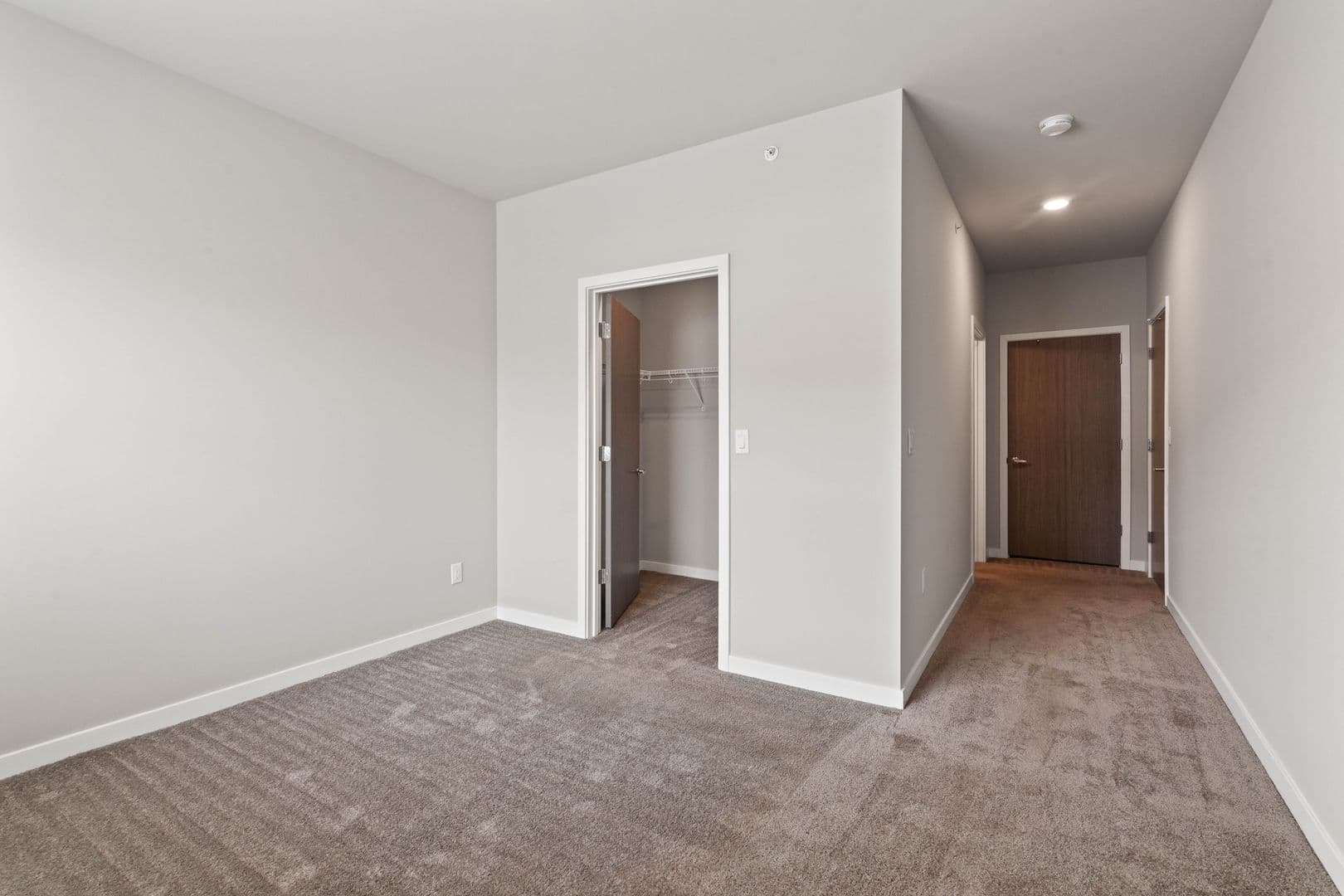 Lannon Apartment: 19400 Rock Pointe Way