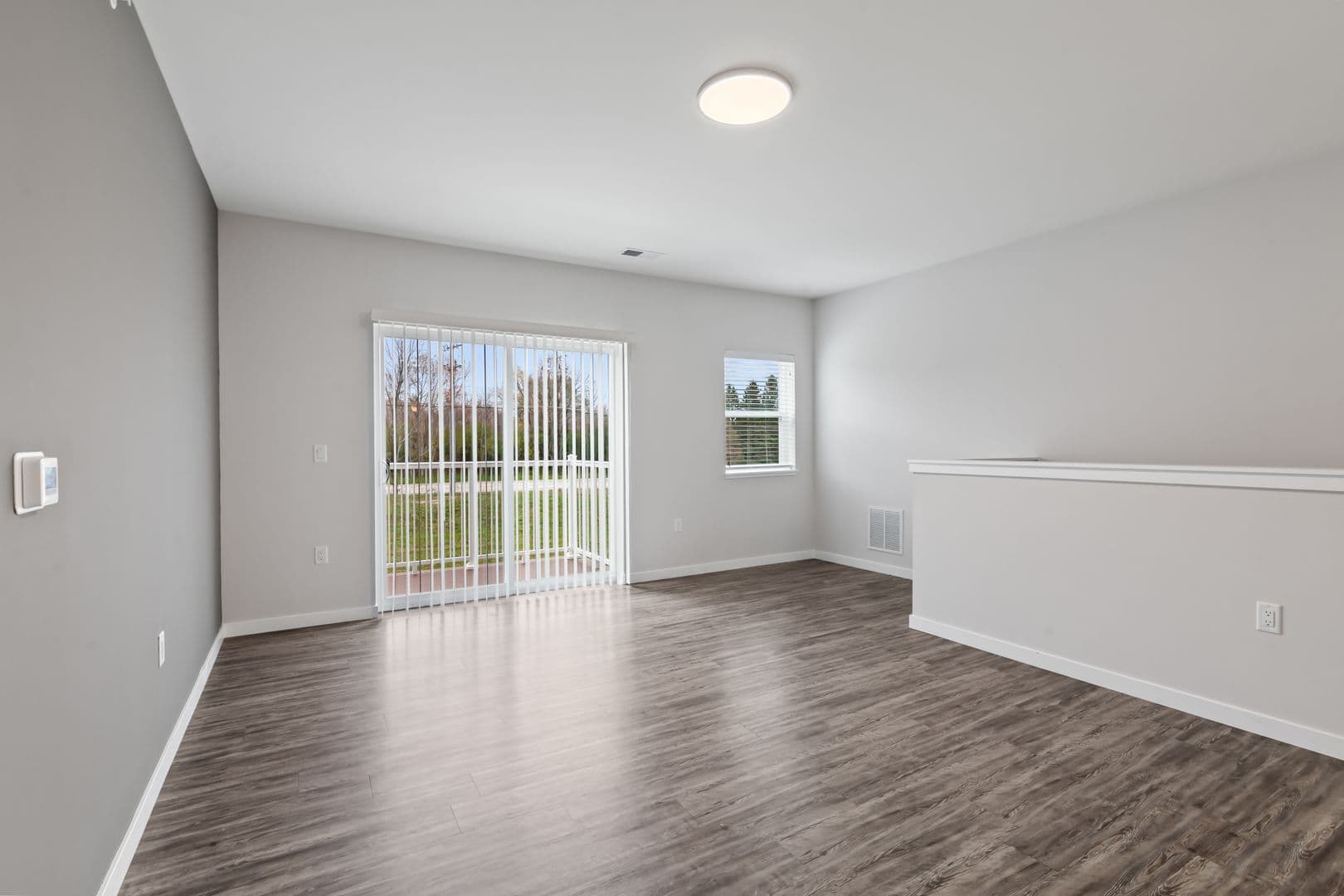 Lannon Apartment: 19400 Rock Pointe Way