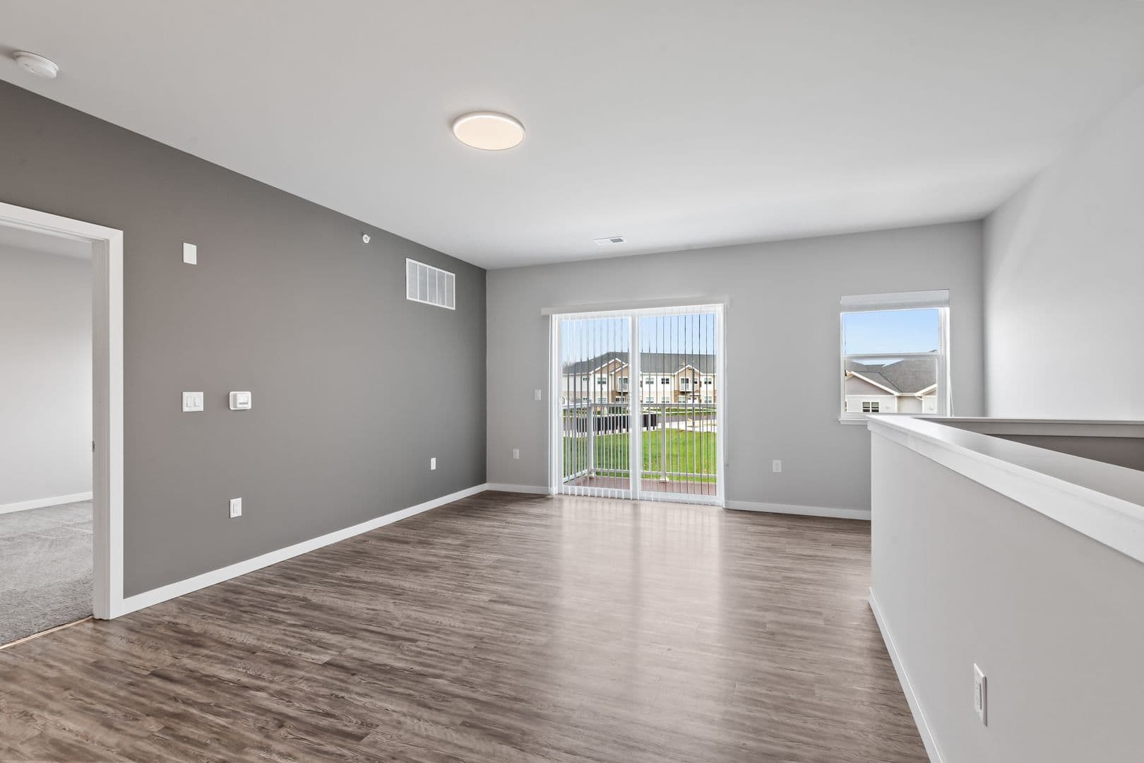 Lannon Apartment: 19400 Rock Pointe Way