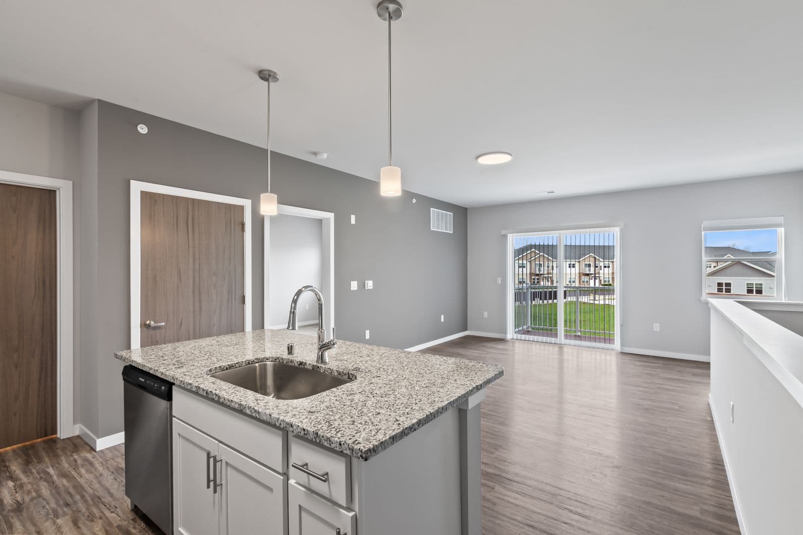 Lannon Apartment: 19400 Rock Pointe Way