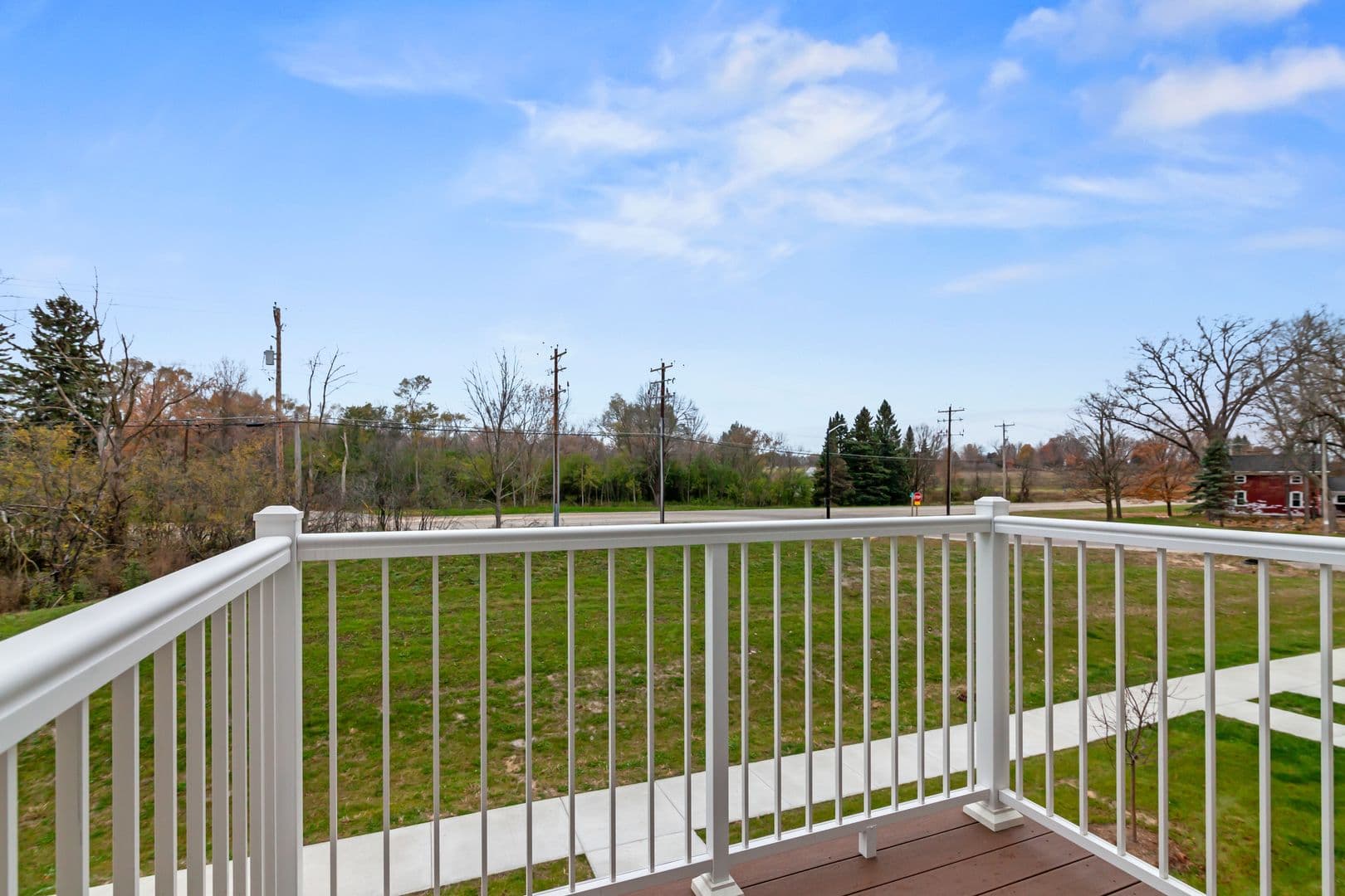 Lannon Apartment: 19400 Rock Pointe Way