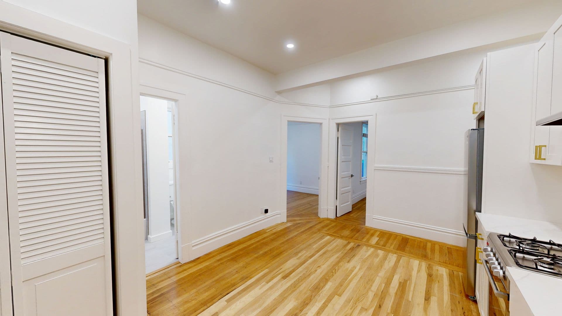 San Francisco Apartment: 248 Central Avenue