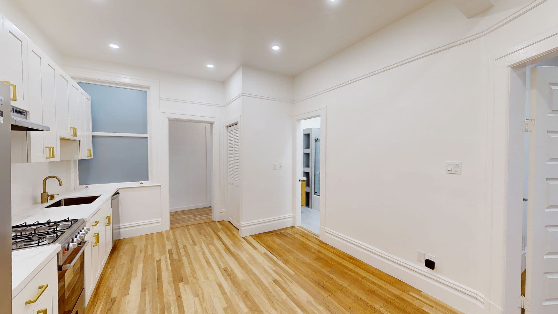 San Francisco Apartment: 248 Central Avenue