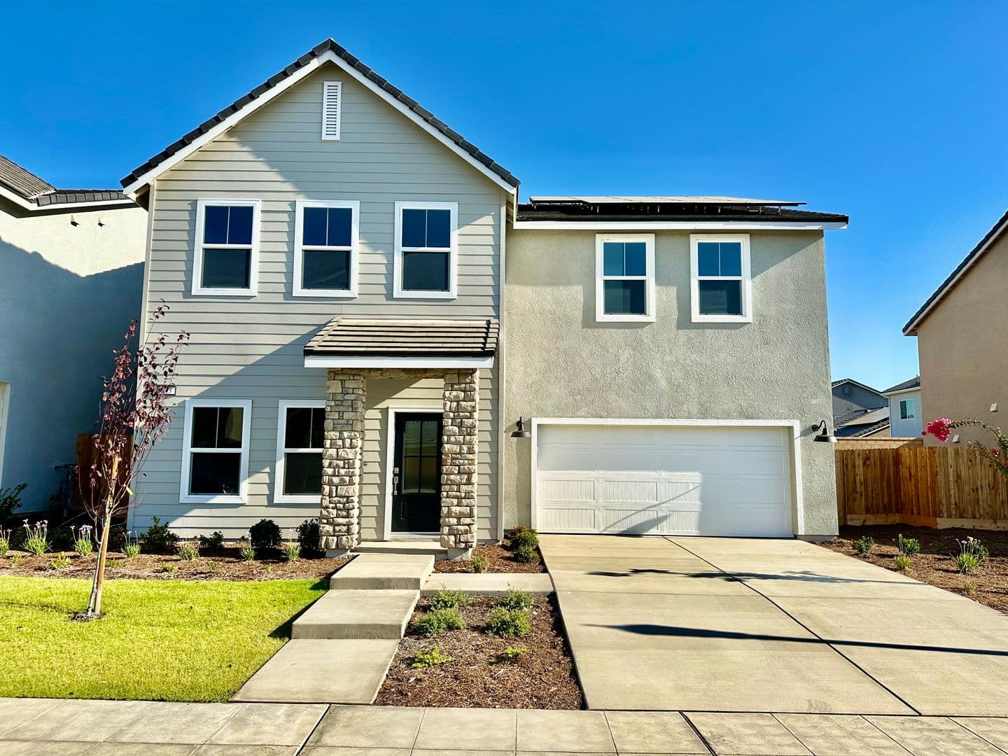 Madera House: 843 Ponderosa Way