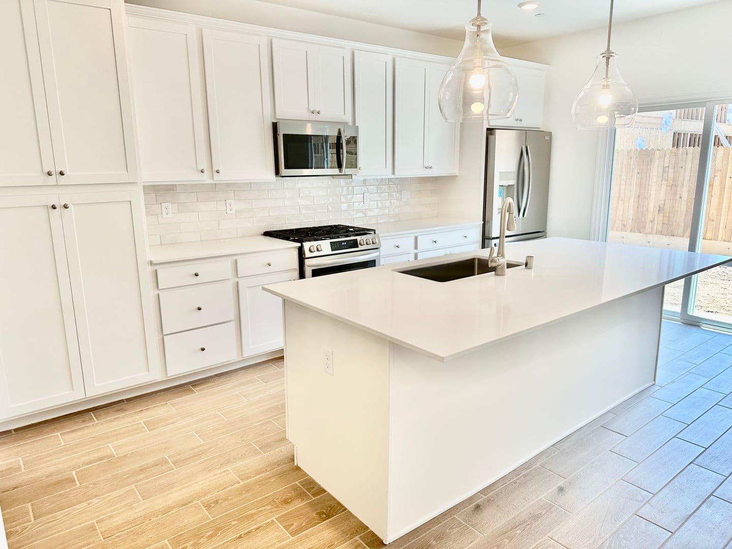 Fresno House: 7219 E Simpson Ave