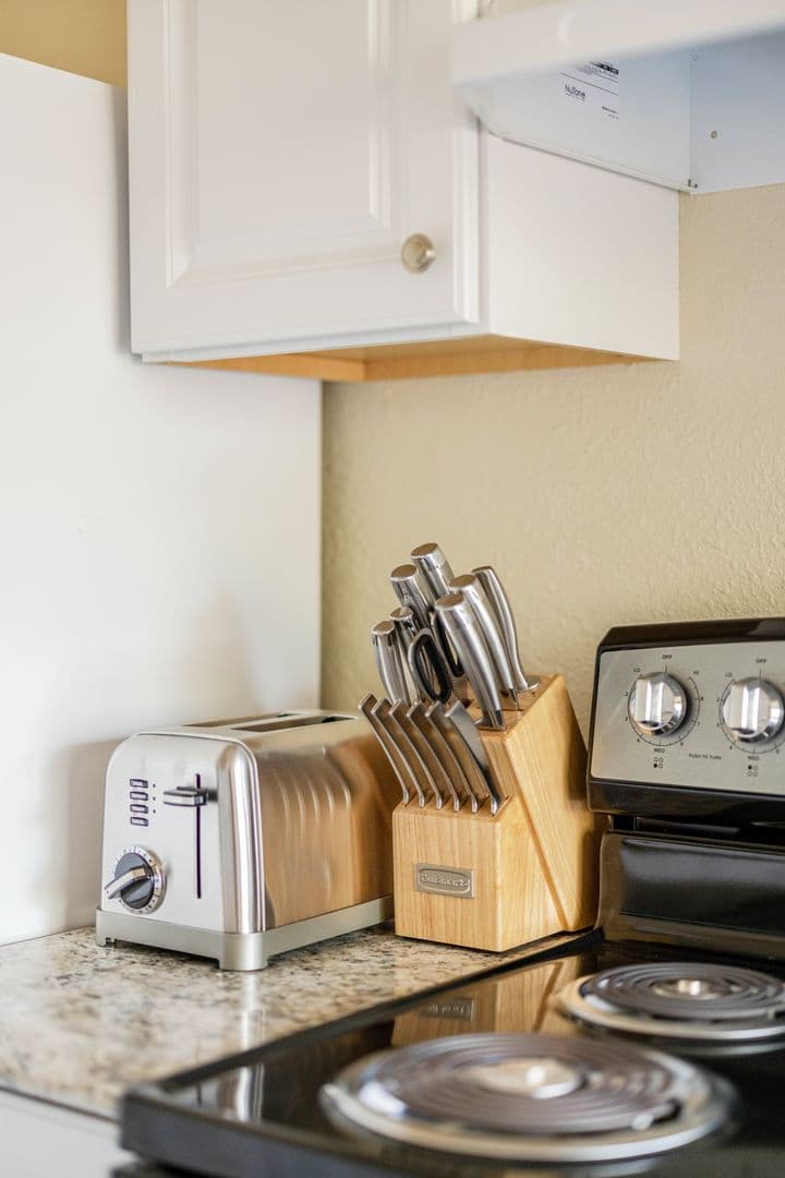 Fresno Apartment: 1329 E San Ramon Ave