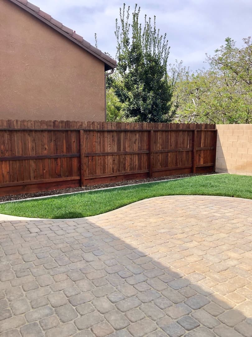 Hanford House: 2404 Chardonnay Place