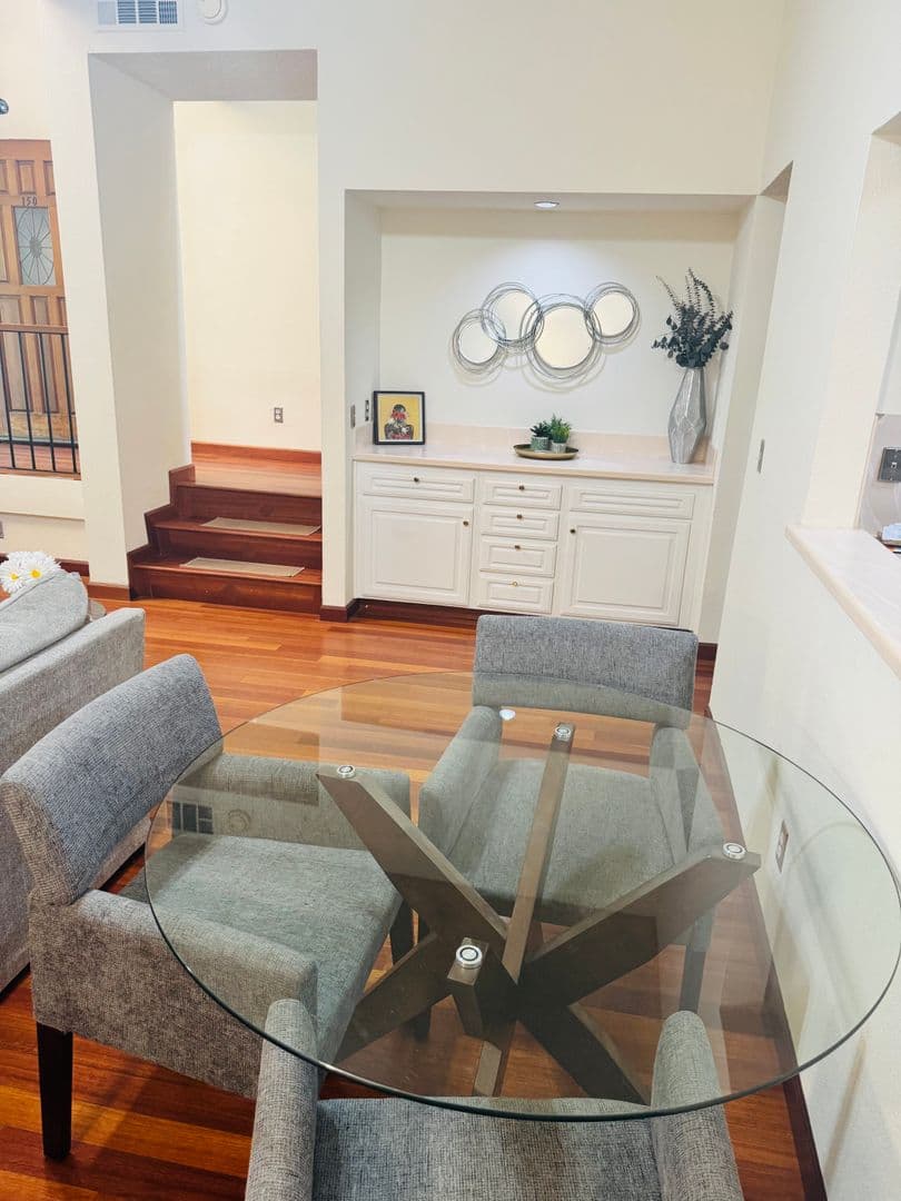 Fresno House: 2890 Huntington Blvd #150