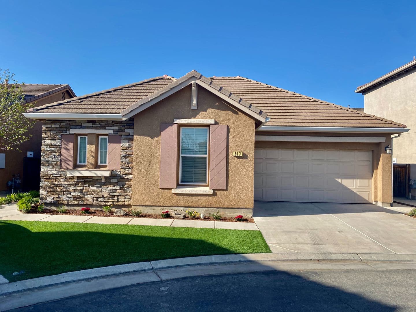 Clovis House: 817 Lemieux Ln