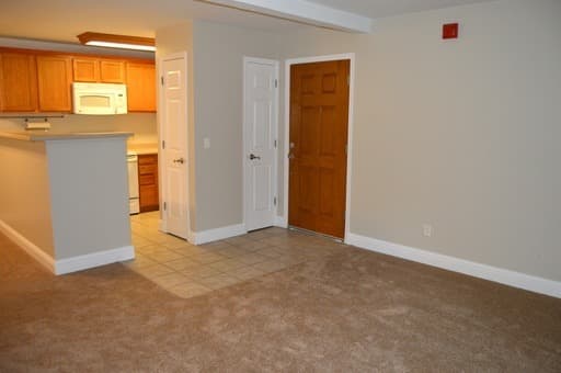 Fresno House: 2909 Huntington Blvd #112