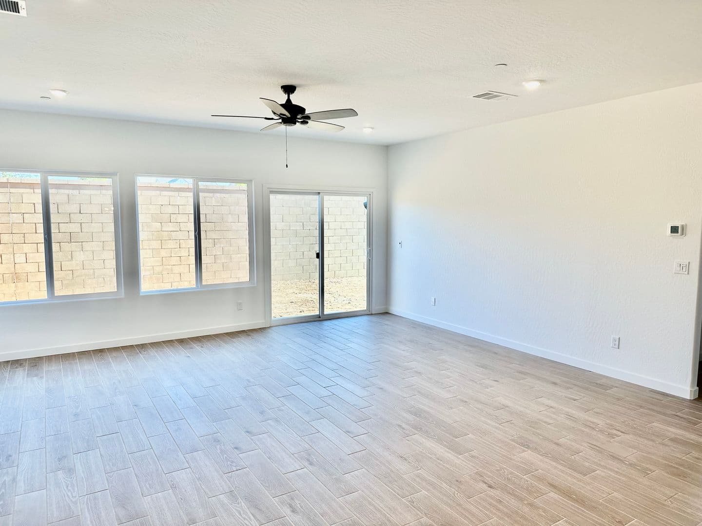 Madera House: 843 Ponderosa Way