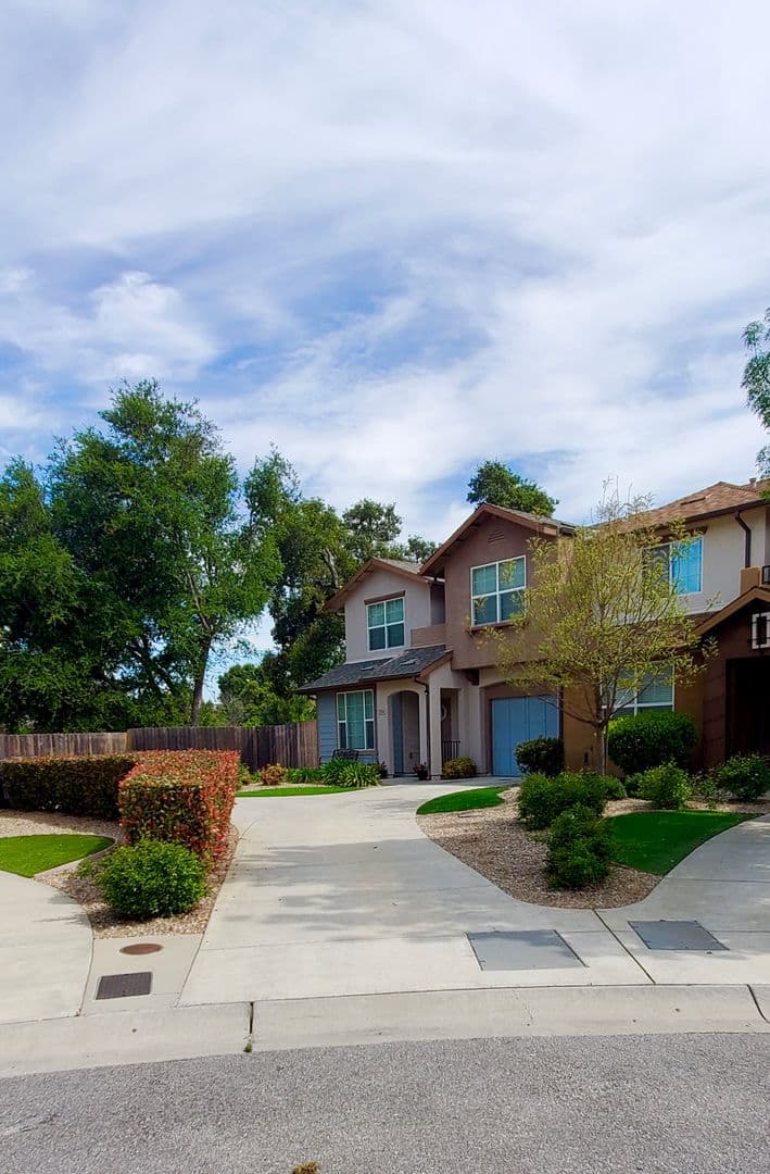 Atascadero House: 1154 Galeria Circle