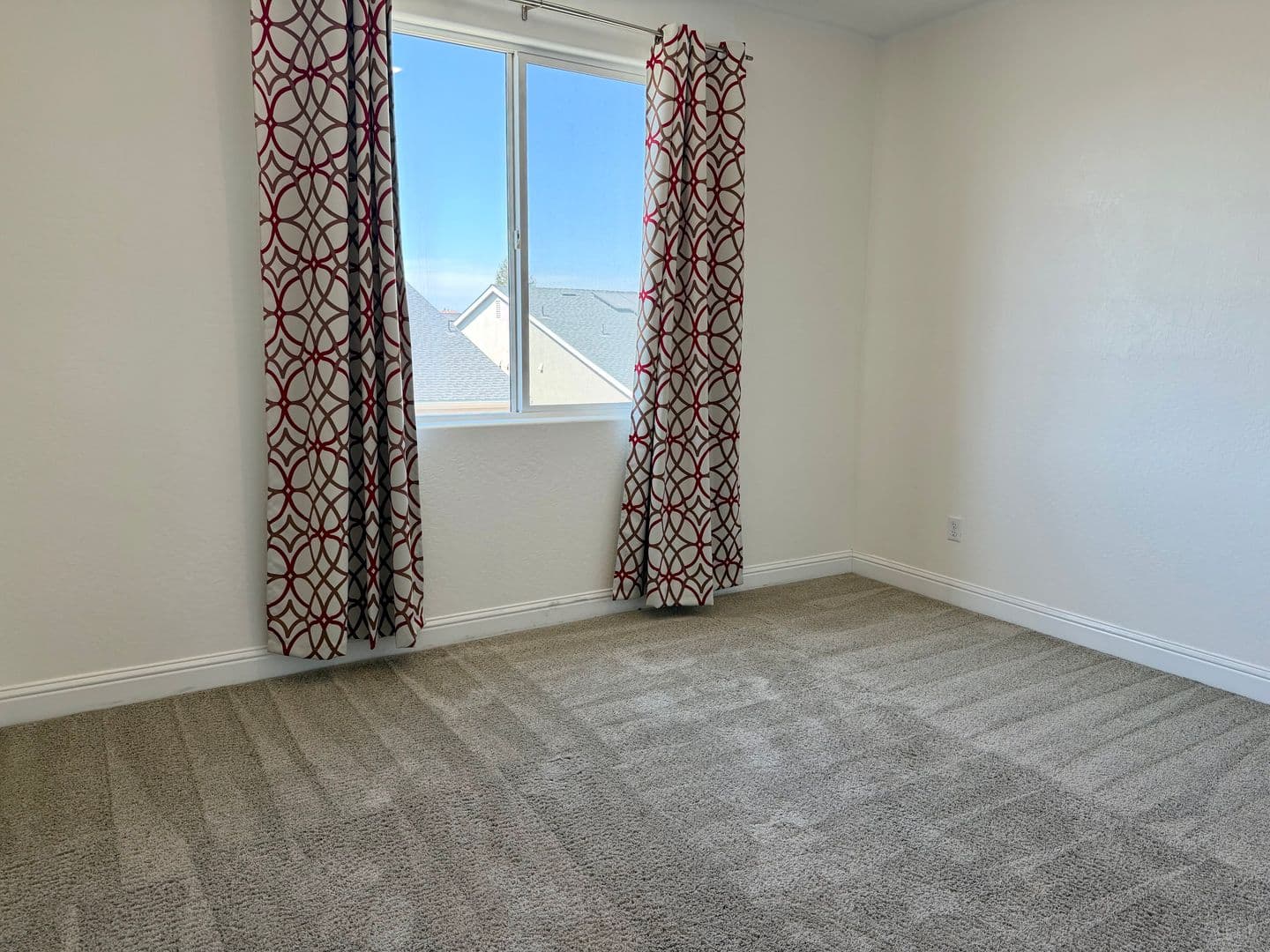 Fresno House: 5817 E Truman Ave