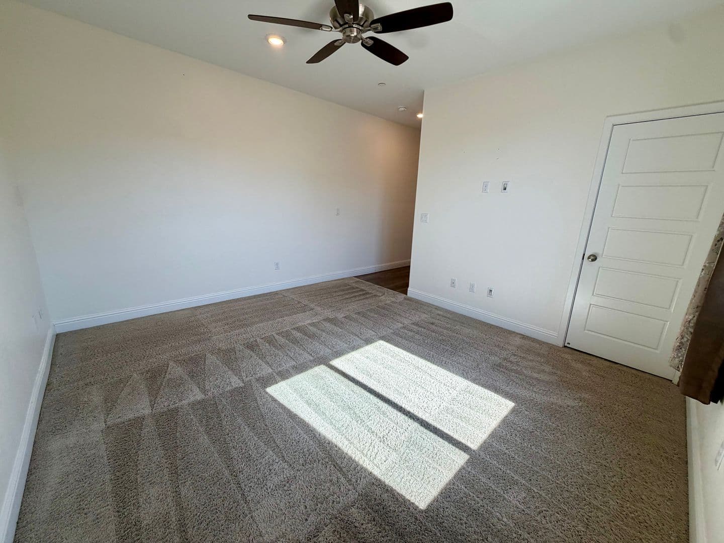 Fresno House: 5817 E Truman Ave