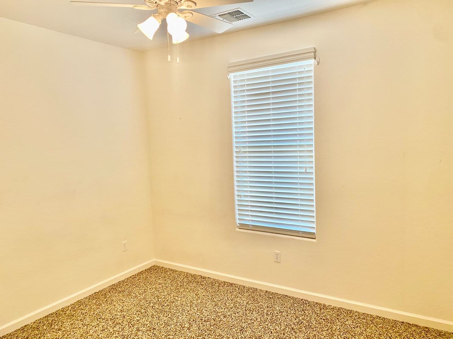 Clovis House: 817 Lemieux Ln
