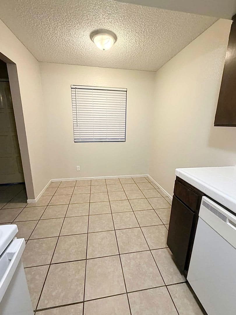 Merced Apartment: 3270-3278 Denver Ave