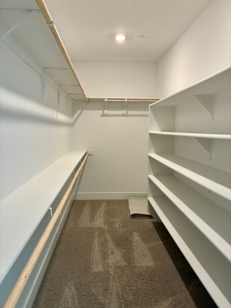 Fresno House: 2846 E Tamarind Dr