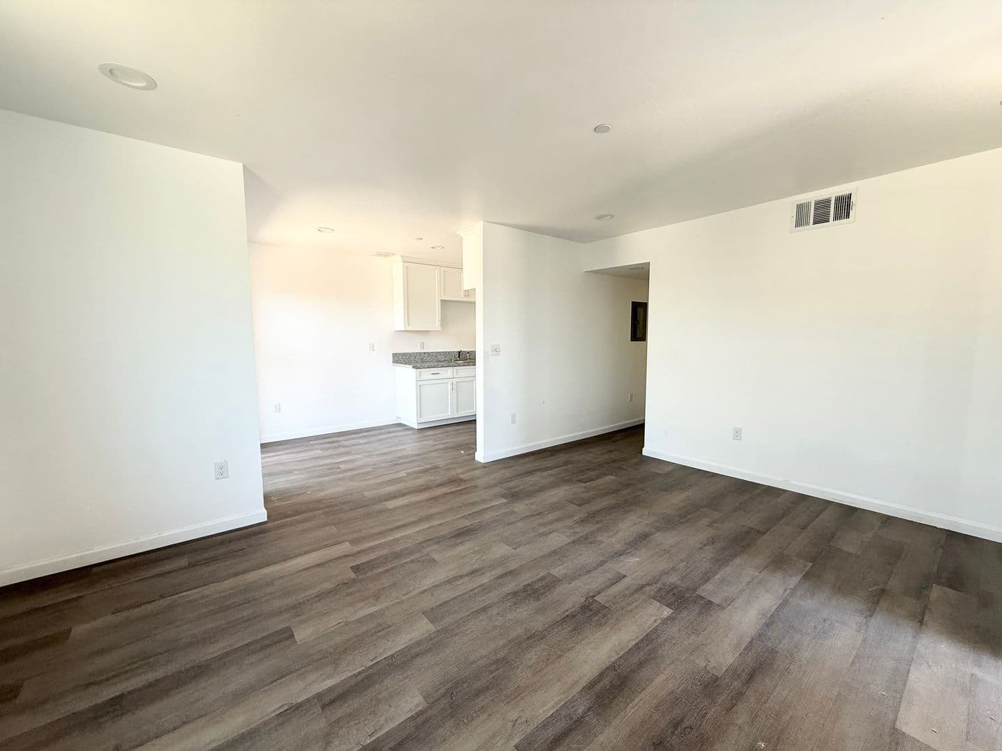 Fresno Apartment: 3328 N Marks Ave