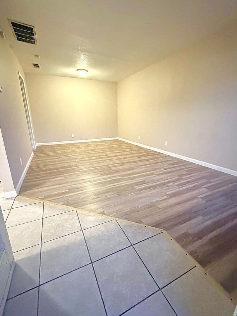 Merced Apartment: 3270-3278 Denver Ave